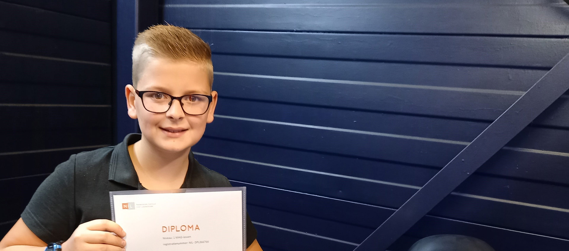Matthijs ten Hagen - 11 jaar - haalt z'n eerste lasdiploma