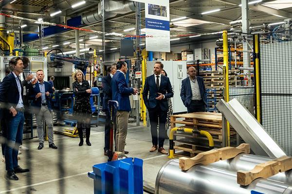 4d39061e-0a0a-48d7-b4f4-c7f5656a6ec2